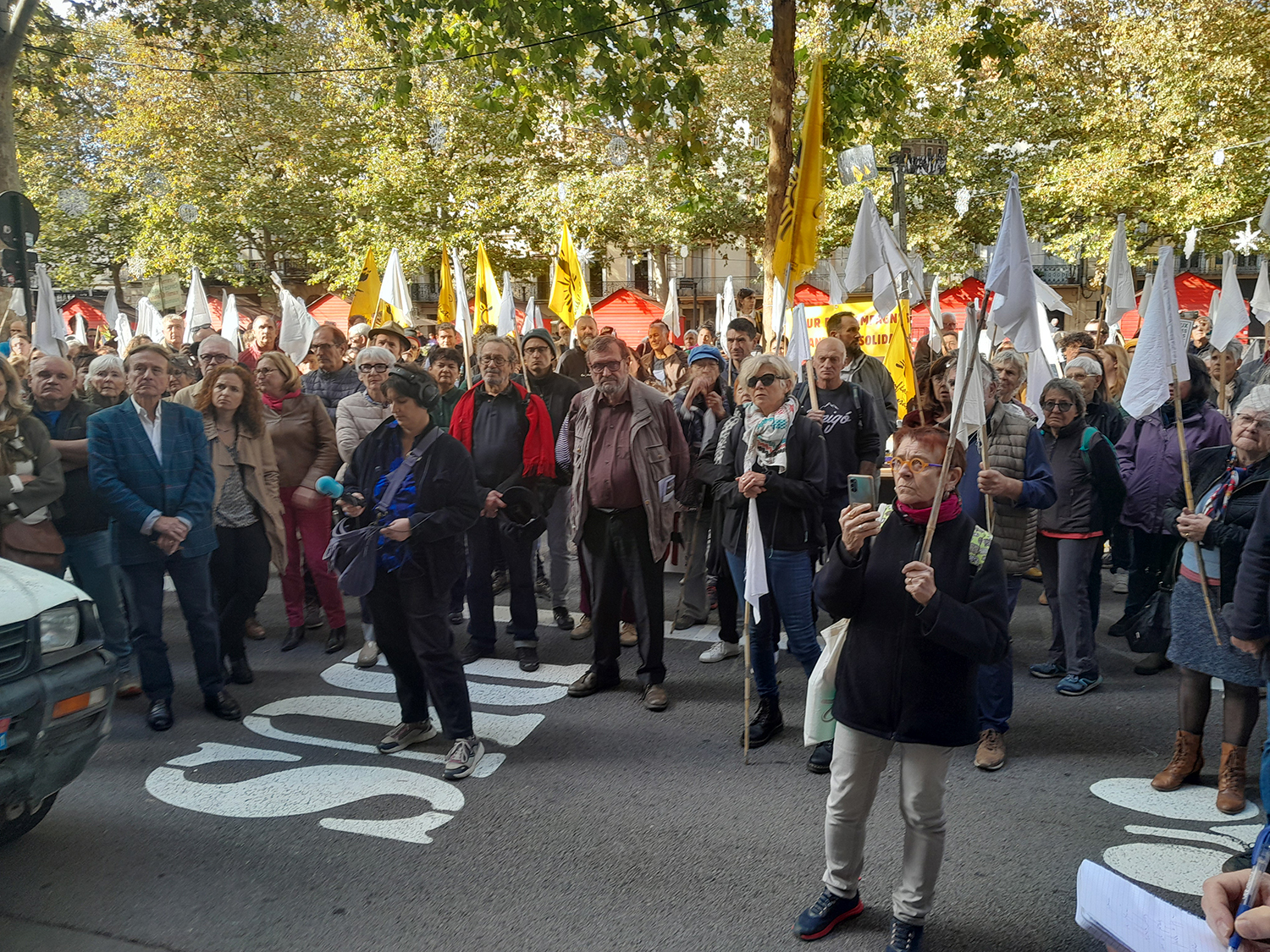 Dermatose nodulaire – Devant la préfecture pour arrêter le massacre